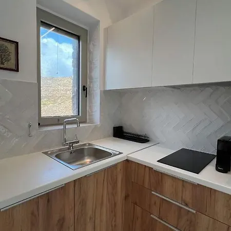 Tzia Stone Studio With Modern Design & Sea View Daire